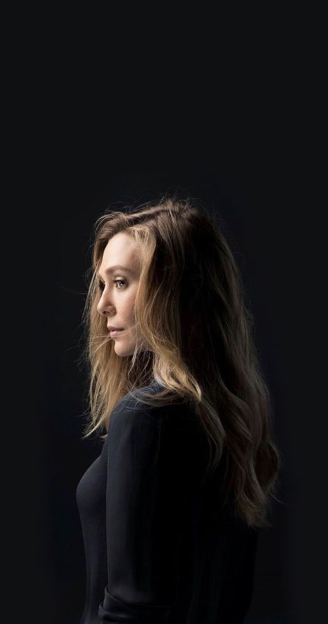 elizabeth olsen wallpaper Elizabeth Olsen Side Profile, Elisabeth Olsen Wallpaper, Elizabeth Olsen Lockscreen, Vanda Maximoff, Elizabeth Olsen Aesthetic, Elizabeth Olsen Wallpaper, Elizabeth Olsen Photoshoot, Elisabeth Olson, Olsen Scarlet Witch