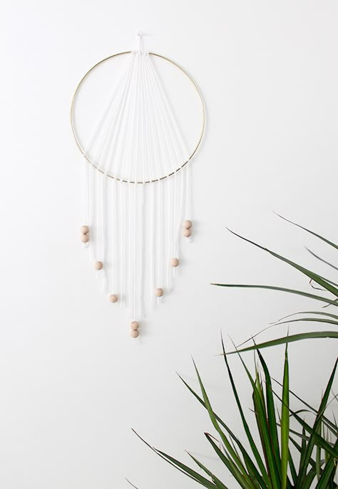 super excited to share todays DIY with you guys — i actually had planned on making something completely different last week, but i couldn’t find the supplies in my mess. instead i found… Dreamcatcher Diy, Atrapasueños Diy, Modern Dream Catcher, Dream Catcher Tutorial, Reading Diy, Easy Diy Room Decor, Dream Catcher Diy, Wall Hanging Diy, Décor Diy