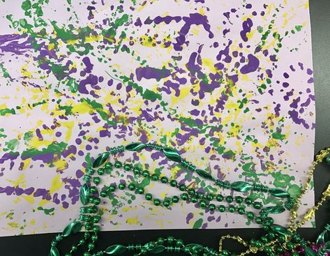 Mardi Gras Crafts For Preschoolers, Mardi Gras Ideas For Kids, Mardi Gras Activities For Toddlers, Mardi Gras Kindergarten, Mardi Gras Projects For Kids, Mardi Gras Arts And Crafts For Kids, Mardi Gras Toddler Crafts, Preschool Mardi Gras Crafts, Mardi Gras Kids Crafts