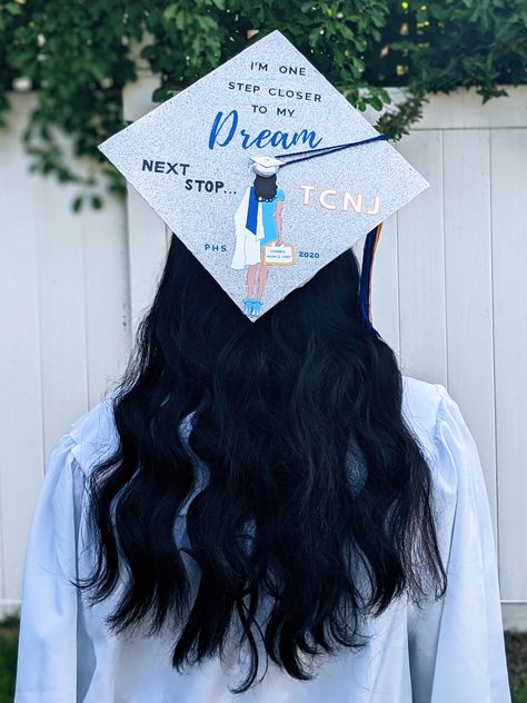 #gradcap #2020 #grad #highschool #TCNJ #Dream Ucsd Grad Cap, Musical Grad Caps, Graduation Cap Designs History, Jmu Graduation Cap, History Grad Cap, Senior Crowns, Senior Crown, Crown Ideas, High School Graduation Cap