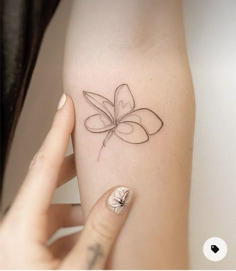 Plumeria Branch Tattoo, Hibiscus Flower Tattoo Fine Line, Plumeria Fine Line Tattoo, Hawaiian Fine Line Tattoo, Line Hibiscus Tattoo, Frangipani Tattoo Fine Line, Back Of Elbow Tattoos For Women, Above Elbow Tattoos For Women, Plumeria Flower Tattoos