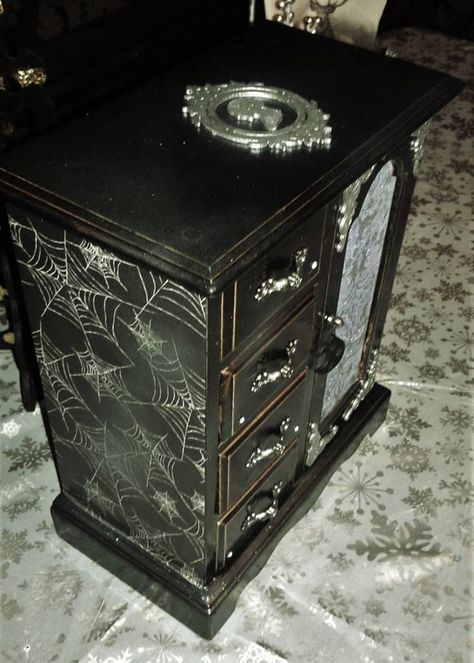 Jewellery Box made by me...Elle @Leli's Curiosities Witchy Jewelry Box Diy, Witch Houses, Gothic Stuff, Box Makeover, Jewelry Box Makeover, Jewelry Box Diy, Goth Home, Goth Home Decor, Jewellery Box Making