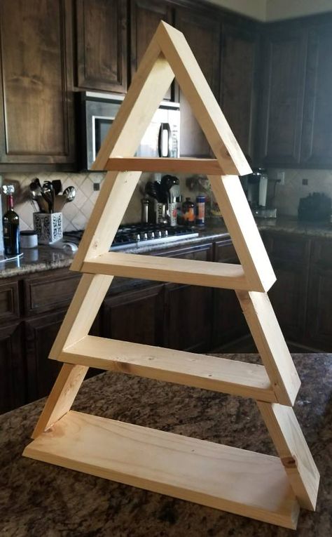 Christmas Tree Wood Crafts Diy Projects, Pallet Wood Xmas Trees, Wooden Tree With Lights Diy, Wooden Christmas Tree Shelves, Wooden Christmas Shelf, Wood Cristhmas Tree, Wooden Christmas Tree Shelf, Wood Christmas Tree With Shelves, Diy Triangle Christmas Tree