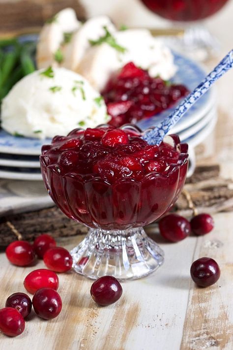 Ready in minutes, this Easy Whole Berry Cranberry Sauce recipe is simple and quick. Made with fresh berries, apples and orange...this is a Thanksgiving dinner staple! | TheSuburbanSoapbox.com Cranberry Chutney Recipe, Pomegranate Jam, Cranberry Apple Sauce, Newest Recipes, Fresh Cranberry Sauce, Best Cranberry Sauce, Easy Cranberry Sauce, Cranberry Orange Sauce, Canned Cranberry Sauce