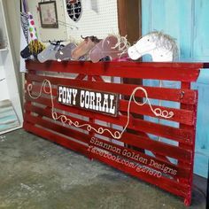 Another great DIY idea for a stick horse pony corral. Country Western Parties, Rodeo Birthday Parties, Cowboy Theme Party, Wild West Theme, Western Birthday Party, Wild West Party, Rodeo Party, Cowboy Birthday Party, Western Birthday