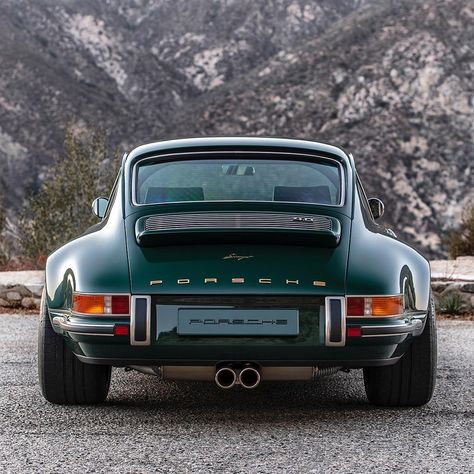 Porsche Singer, Car Shots, Porsche Colors, Singer Porsche, Singer Vehicle Design, R34 Gtr, Behind Blue Eyes, Porsche Classic, Porsche 964