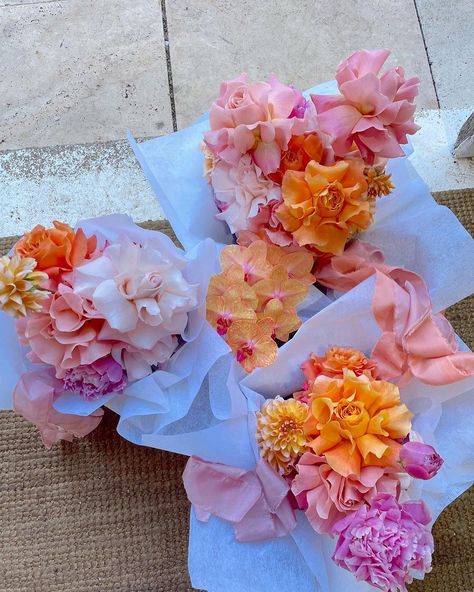 Roses, Orchids, Dahlias & Peonies in a mix of Orange, Pink & Purple tones 🍑🌸😈 Colourful, Vibrant and Super Playful Enquire via the link… | Instagram Purple Pink Orange Wedding Flowers, Pink Orange Yellow Purple Color Palette, Pink Orange Wedding Flowers, Orange And Purple Flowers, Orange Purple Wedding, Yellow Wedding Decorations, Orange Wedding Decorations, Purple White Wedding, Orange Wedding Bouquet