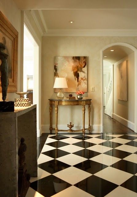 black and white checkerboard kitchen | Persian Tea: Black and white checkered floors Foyer Interior, Checkered Floor, White Marble Floor, Console Table Decorating, Black And White Tiles, Black And White Marble, Hall Design, White Floors, Marble Floor