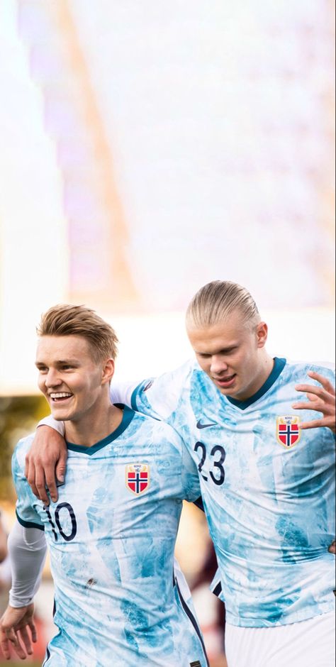 Haaland Wallpaper, Norway Wallpaper, Martin Ødegaard, Legends Football, World Football, Soccer Team, Big Boy, Big Boys, Football Team