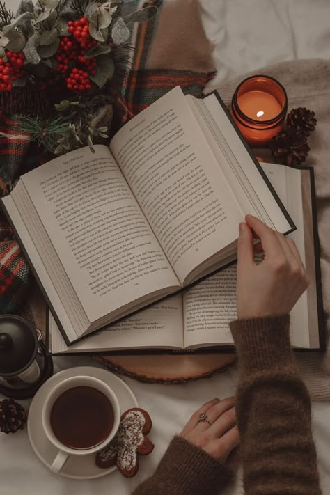 Book And Coffee Photography, Cozycore Aesthetic, Coffee Widget, Aesthetic Coffee Wallpaper, Book Photography Ideas, Reading Wallpaper, Bookish Home, Book Flatlay, Reader Aesthetic