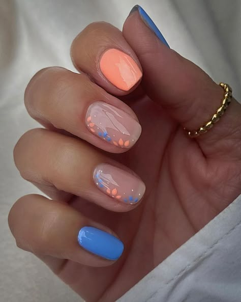 Down South Nails, 2024 Beach Nails, South Nails, Spring Nails 2024 Trends, Blue And Pink Nail Designs, Summer Nail Art 2024, Nails 23, Summer Acrylic, Summer Gel Nails