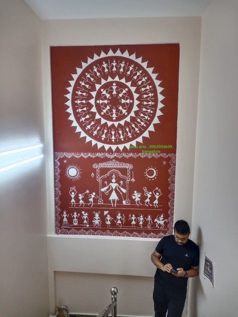 Worli Painting Art On Wall, Varli Painting Art On Wall, Warli Wall Painting, Varli Painting Art, Traditional Wall Painting, Paintings Cartoon, Traditional Wall Paint, Disney Mural, Warli Paintings