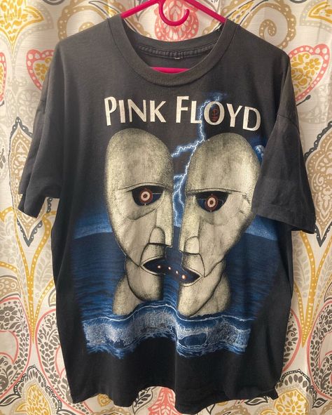 Pink Floyd Division Bell, Pink Floyd Guitar, Pink Floyd Concert, Pink Floyd Vintage, Pink Floyd Band, Concert Merch, Pink Floyd Shirt, Pink Floyd T Shirt, Pink Floyd Dark Side