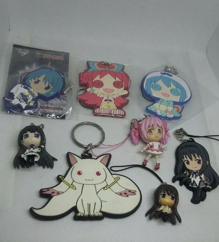 madoka keychains i hav Madoka Keychains, Madoka Magica Keychain, Madoka Keychain, Purple Goth, Anime Merchandise, Puella Magi Madoka Magica, Madoka Magica, Cute Keychain, Cute Charms