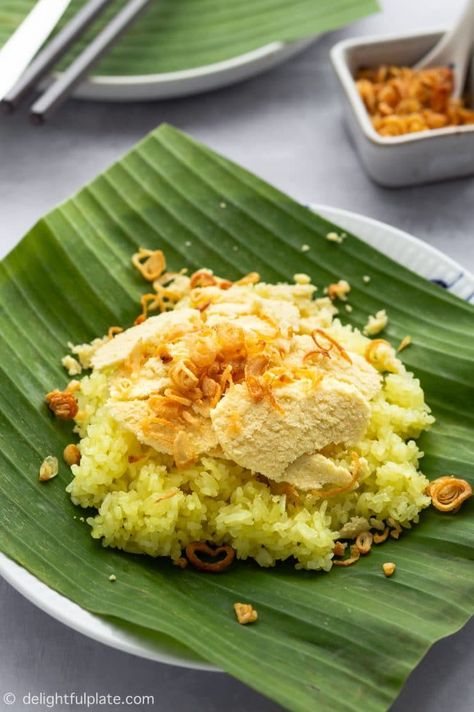 Vietnamese Sticky Rice, Vietnamese Street Food, Classic Breakfast, Fried Shallots, Vietnamese Cuisine, Mung Bean, Sticky Rice, Vietnamese Recipes, Noodle Dishes