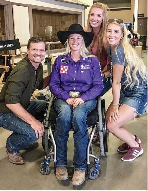 Walk Ride Rodeo, Amberly Snyder, Amberley Snyder, Bailey Chase, Viking Pictures, Classic Equine, Born In January, Cowgirl Magazine, Barrel Racing Horses