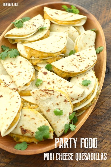 Mini Tortilla Recipes Appetizers, Mini Burrito Appetizers, Party Quesadillas Appetizers, Mexican Individual Appetizers, Mexican Food Small Bites, Cheese Quesadilla Appetizers, Mexican Bites Appetizers, Quesadilla Appetizers Mini, Mini Cheese Quesadillas