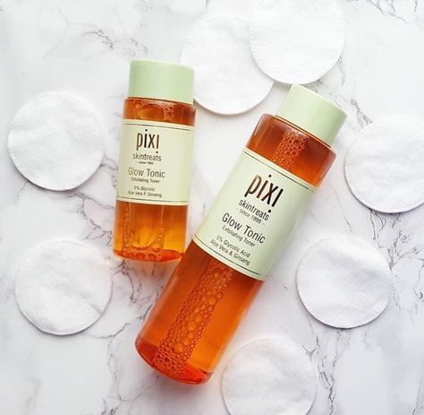 Pixi glow tonic // Patrizia Conde Pixi Skintreats, Pixi Glow Tonic, Glow Tonic, Cosmetology, Rosé Wine Bottle, Wine Bottle, Skin Care, Skin, 10 Things