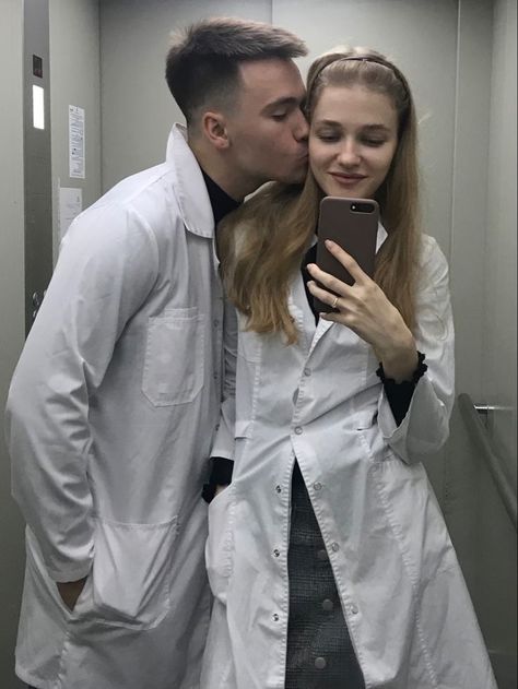 Nursing Couple Pictures, Medical Couple Aesthetic, Medical Couple Doctors, Couple Doctor Wallpaper, Nurse And Doctor Couple, Doctor Couple Aesthetic, Doctors Love Couple, Medicine Couple, Doctors Couple Goals