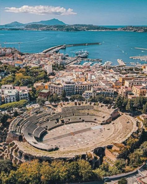 Flavian Amphitheater, Landscape Architecture Portfolio, Campania Italy, Roman History, Naples Italy, Sophia Loren, Pompeii, Sardinia, Amalfi Coast