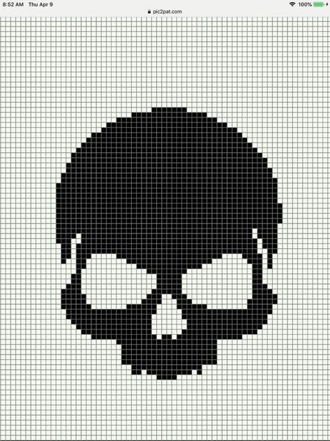 Block Stitch Graphgan, Skull Stitch Pattern, Tapestry Crochet Skull Pattern, Knit Skull Pattern, Pixel Art Skull, Skull Pixel Art, Black And White Pixel Art, Skull Cross Stitch Pattern, Skull Cross Stitch