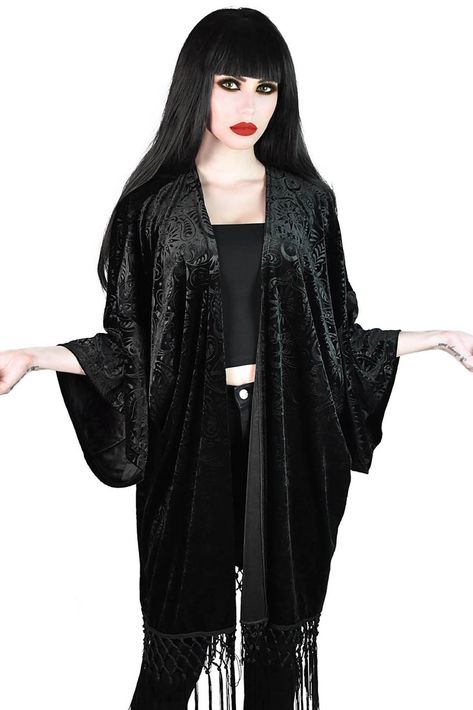 Killstar Clothing, Batwing Blouse, Velvet Kimono, 2010 Fashion, Velvet Leggings, Super Cute Dresses, Costume Outfits, Aesthetic Fashion, Destiny