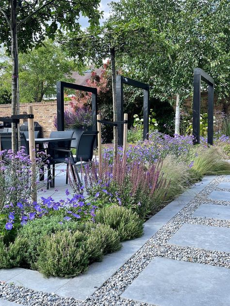 Hampstead Garden Design |Landscape & Garden Designer North London Low Maintenance Garden Design, Garden Design London, Roof Garden Design, Contemporary Garden Design, Small Courtyard Gardens, London Garden, Garden Design Layout, Garden Designer, Most Beautiful Gardens