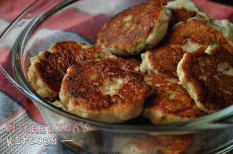 Norway Food | Norwegian fish cakes (fiskekaker) | Mother Michelina´s Kitchen Norwegian Dishes, Norway Recipes, Norwegian Cuisine, Norway Food, Norwegian Recipes, Viking Food, Nordic Food, Norwegian Heritage, Nordic Recipe