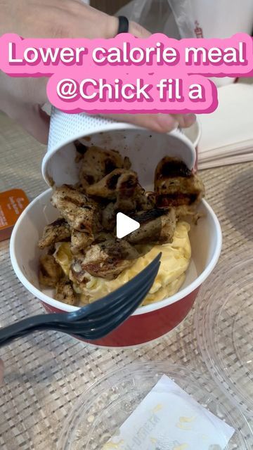 Mandy on Instagram: "High protein, low calorie meal at Chick-fil-A. This meal is so good, it’s crazy.  #chickfila #lowcalorie #highprotein #lunchideas #iykyk #buffalochicken #secretmenu #foodhacks #macandcheese #yummyfood ​⁠​⁠​⁠ @chickfila" Healthy Chickfila Choices, Cottage Cheese Dinner, Low Calorie Meal, Cheese Dinner, High Protein Low Calorie, Pretty Fly, Best Low Carb Recipes, Healthy Bites, Work Lunch