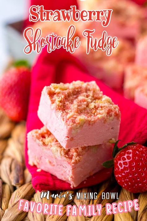 This strawberry shortcake fudge combined classic, creamy fudge with the rich strawberry flavor of strawberry shortcake. AND it's so easy! Strawberry Shortcake Fudge, Baked Fudge Recipe, Strawberry Nesquik, Oreo Crunch, Strawberry Lemonade Cupcakes, No Bake Fudge, Frozen Strawberry Lemonade, Creamy Fudge, Vanilla Oreo