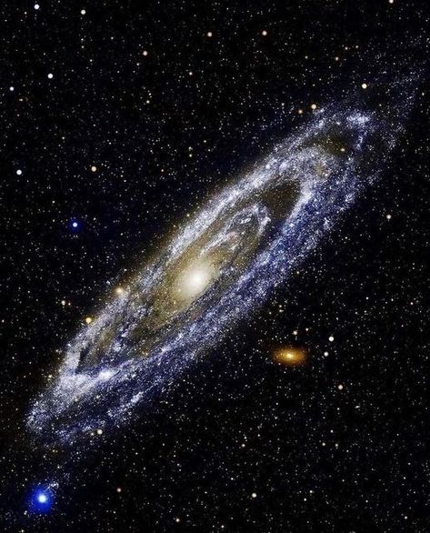 Magnificent Real Images of Deep Space! Galaxia Wallpaper, Saturns Moons, Cosmos Space, Galaxy Photos, Space Icons, Aesthetic Galaxy, Real Images, Star Burst, Spiral Galaxy