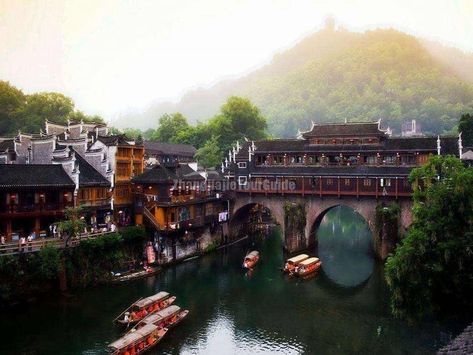 Fenghuang Ancient City - Phoenix Ancient Town, Hunan, China Mountains And River, Tianmen Mountain, Hunan China, Zhangjiajie, Changsha, Ancient City, Ancient Temples, Forest Park, Beautiful Mountains