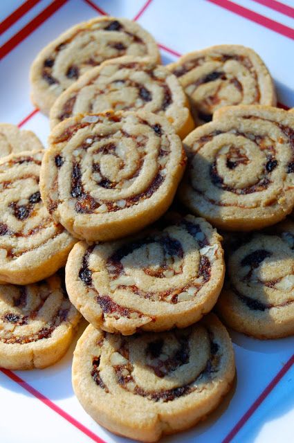 Date Pinwheel Cookies, Pinwheel Cookies Recipe, Icebox Cookies, Date Cookies, Pinwheel Cookies, Leches Cake, Loving Wife, Pinwheel Recipes, Cookie Swap