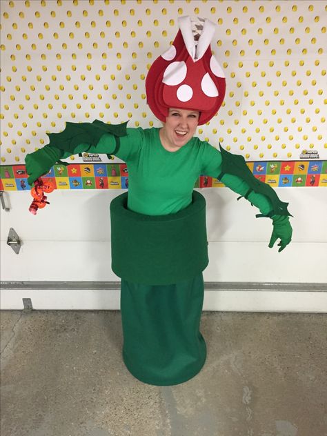 Nintendo "Piranha Plant" costume Pirhana Plant Costume Mario, Piranha Plant Costume, Plant Costume, Halloween Cubicle, Super Mario Bros Birthday Party, Halloween Costumes Diy Couples, Mario Costume, Piranha Plant, Mario Bros Birthday