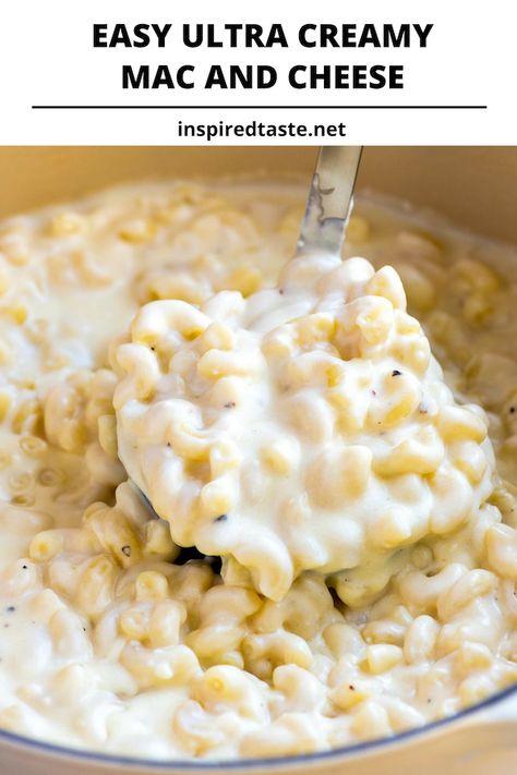 Easy Ultra Creamy Mac and Cheese // This is the best mac and cheese recipe. It's quick to make and so simple. Mac And Cheese Rezept, Best Mac N Cheese Recipe, Stovetop Mac And Cheese, Creamy Macaroni And Cheese, Best Mac And Cheese, Creamy Mac And Cheese, Macaroni N Cheese Recipe, Baked Mac N Cheese, Apple Crisp Recipes