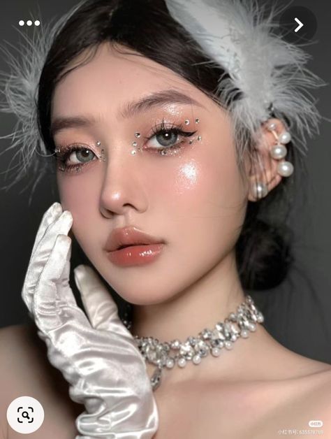 Ballet Makeup, Walks Outside, Ballerina Makeup, Angel Makeup, New Year's Makeup, Before And After Pics, Princess Makeup, Flower Knows, Ethereal Makeup