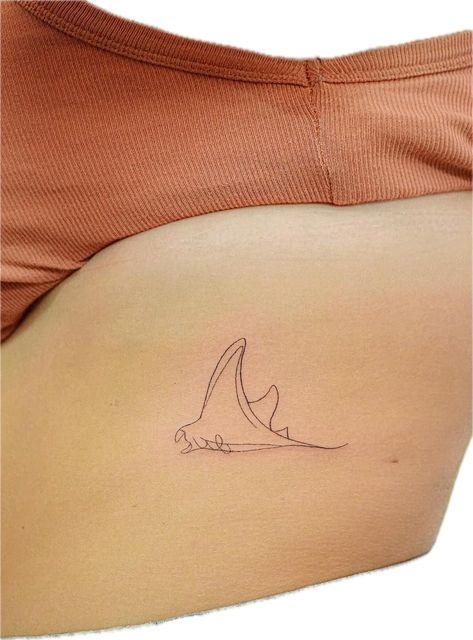 Manta Ray Back Tattoo, Manta Ray Tattoo, Australian Tattoo, Ray Tattoo, Shark Tattoos, Manta Ray, Rib Tattoo, Tattoo Idea, Body Tattoos