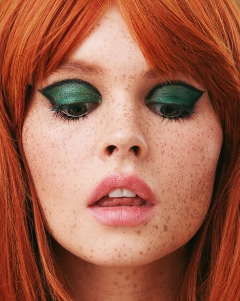 Red & Foxy on Behance 60s Makeup, 70s Makeup, Retro Makeup, Vintage Makeup, Beauty Shoot, Editorial Makeup, Creative Makeup, Artistry Makeup, Aesthetic Makeup