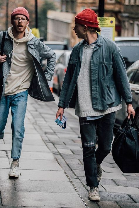 London Fashion Week Mens, Goth Outfit, Walking Down The Street, Mens Fashion Smart, Hipster Mens Fashion, Smart Outfit, Mens Fashion Urban, Mens Winter Fashion, Mens Fall