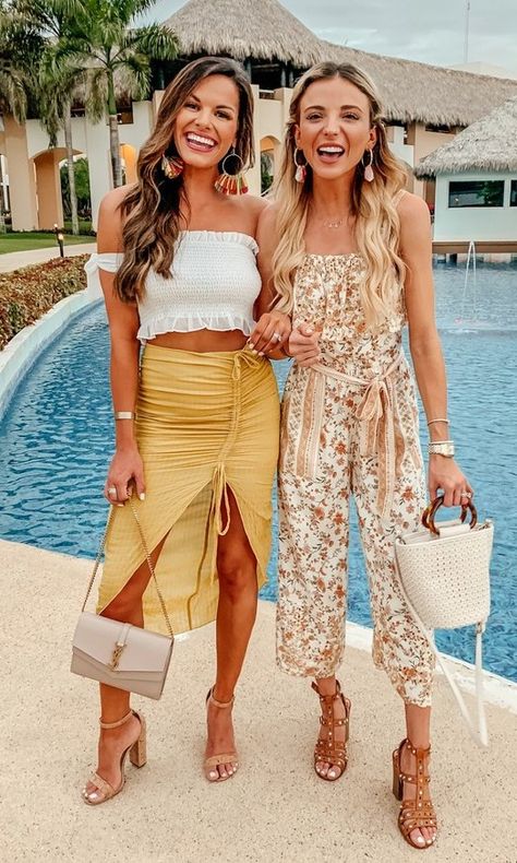 @daniaustin and @mumumacaroons Punta Cana blogger trip outfits! Women Cancun Outfits, Cabo Going Out Outfit, Bahama Outfits Ideas, Outfits For Punta Cana For Women, Pool Party Looks, Cute Brunch Outfits Summer, Punts Cana Outfits, Womens Vacation Outfits, Outfits For Cabo