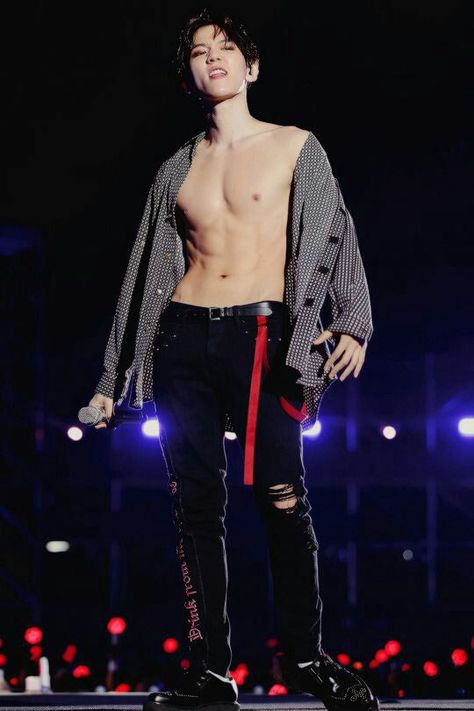 Annyeonghaseyo I'm BaekHyun, main vocalist in EXO *bows to you respec… #fantasy #Fantasy #amreading #books #wattpad Exo Abs, 남성 근육, Exo Hot, Spirit Fanfic, Devon Aoki, Baekhyun Chanyeol, Steve Aoki, Lu Han, Kim Jongdae