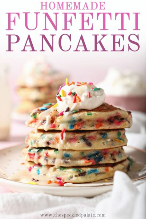 Pancake Icing Recipe, Funfetti Pancake Mix Recipes, Funfetti Pancakes With Cake Mix Easy, Cupcake Pancakes, Confetti Pancakes, Cake Batter Pancakes, Pancakes Birthday, Birthday Cake Pancakes, Funfetti Pancakes