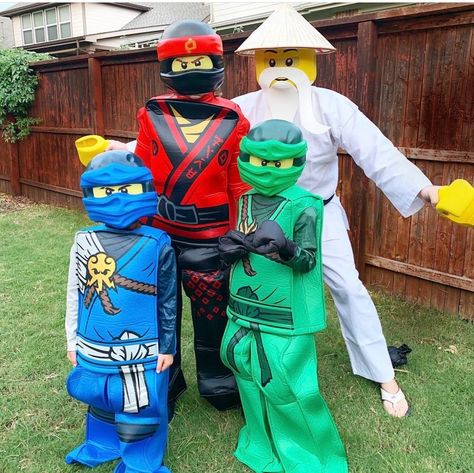 Lego Ninjago family Halloween costume Homemade Lego Costume, Ninjago Trunk Or Treat Ideas, Lego Ninjago Costume Diy, Ninjago Halloween Costume, Diy Ninjago Costume, Ninjago Costume Diy, Lego Ninjago Halloween Costume, Lego Ninjago Halloween, Lego Halloween Costume