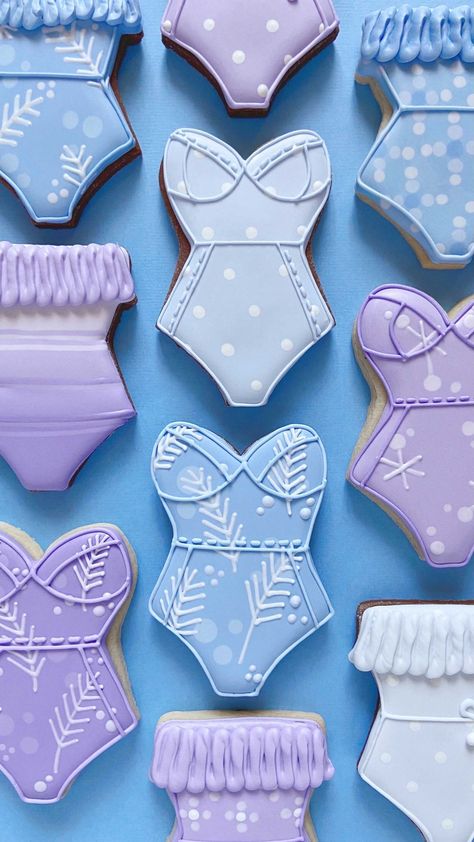 Swimsuit Cookies, Swimsuit Styles, Icing Ideas, Ruffle Bathing Suit, Summer Cookies, Swimsuit Season, Homemade Cookies, Cookie Art, Swimsuit Fashion