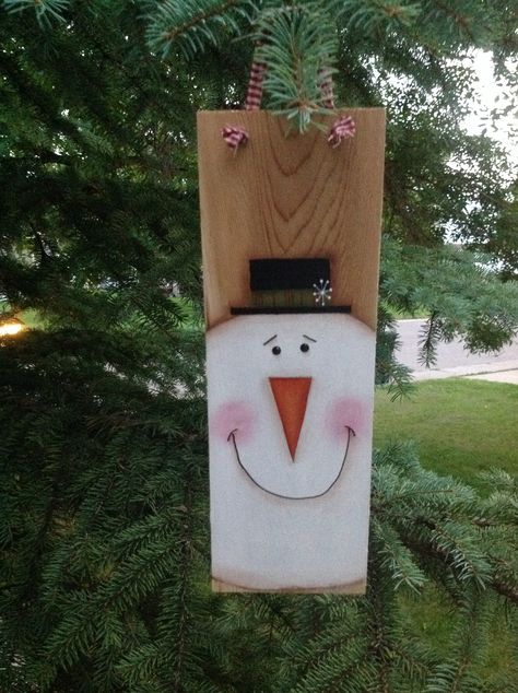 Another painted cedar shake. Painted Cedar Shingles, Cedar Shake Craft Ideas, Cedar Shingle Siding Art, Vinyl Shingles Cedar Shakes, Barn Board Crafts, Barn Wood Art, Cedar Shakes, Scrap Wood Crafts, Christmas Window Display