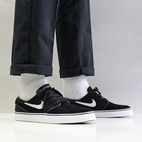 Stefan Janoski Outfit Men, Stefan Janoski Outfit, Nike Sb Outfit Men, Nike Sb Outfit, Janoski Shoes, Nike Sb Janoski, Nike Sb Zoom Stefan Janoski, Nike Janoski, Nike Sb Stefan Janoski