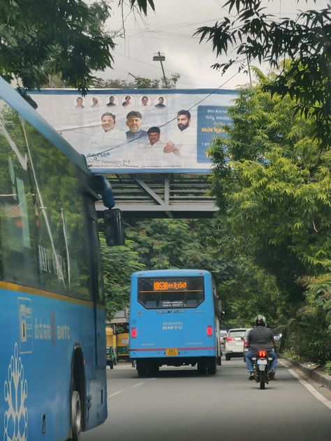 Bangalore city roads Bangalore India City, Mg Road Bangalore Snap, Dtc Bus, Namma Bengaluru, Delhi City, Nandi Hills, Bangalore City, Travel Pose, Bus Stand