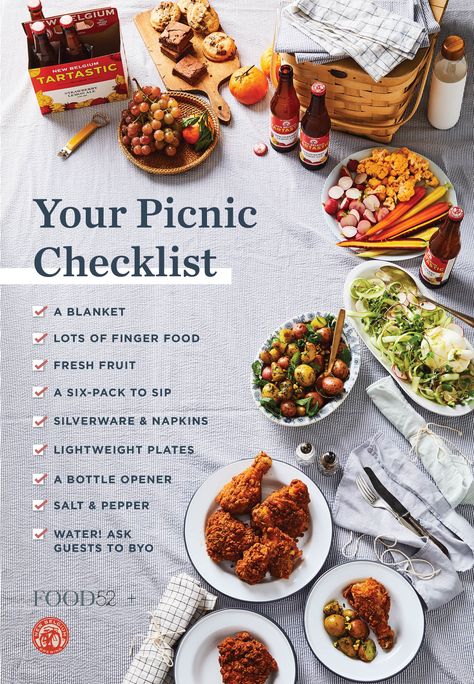 It's officially picnic season! Picnic Checklist, Romantic Picnic Food, Picnic Date Food, Healthy Picnic, Picnic Planning, Dinner Menu Ideas, Picnic Menu, Picnic Dinner, Indoor Picnic