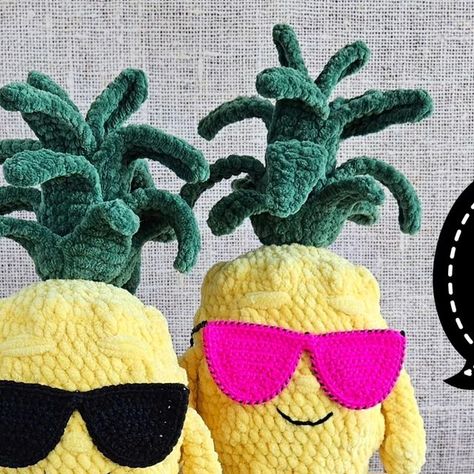 Crochet toy patterns Amigurumi on Instagram: "😎Crochet sunglasses for toys and dolls 😎
Free tutorial is available for download in my Raverly store. The link is in my bio

#freepattern #freecrochetpattern #freecrochetpatterns #freeamigurumipattern #freeamigurumipatterns #freepatternamigurumi #freepatterncrochet #amigurumipattern #amigurumis #amigurumicrochet #amigurumilovers #crochettoyspattern #amigurumifreepattern #amigurumifreepatterns #amigurumipatternfree #patronesgratisdetejido #patrongratiscrochet #patronesgratis #patronesgratuitos #freemk #freeamigurumi #amigurumifree #tutogratuit #weamigurumi" Crochet Sunglasses, Crochet Rectangle, Amigurumi Food, Pineapple Crochet, Crochet Toy, Rectangle Sunglasses, Amigurumi Free, Crochet Toys Patterns, Amigurumi Free Pattern