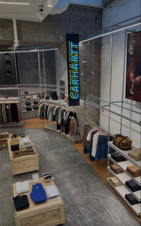 #style #fashion #carhartt Designer Store Aesthetic, Carhartt Aesthetic, Carhartt Store, Vintage Store Ideas, Clothing Branding Design, Cafe Space, Jorts Baggy, Retail Store Interior Design, Warehouse Home